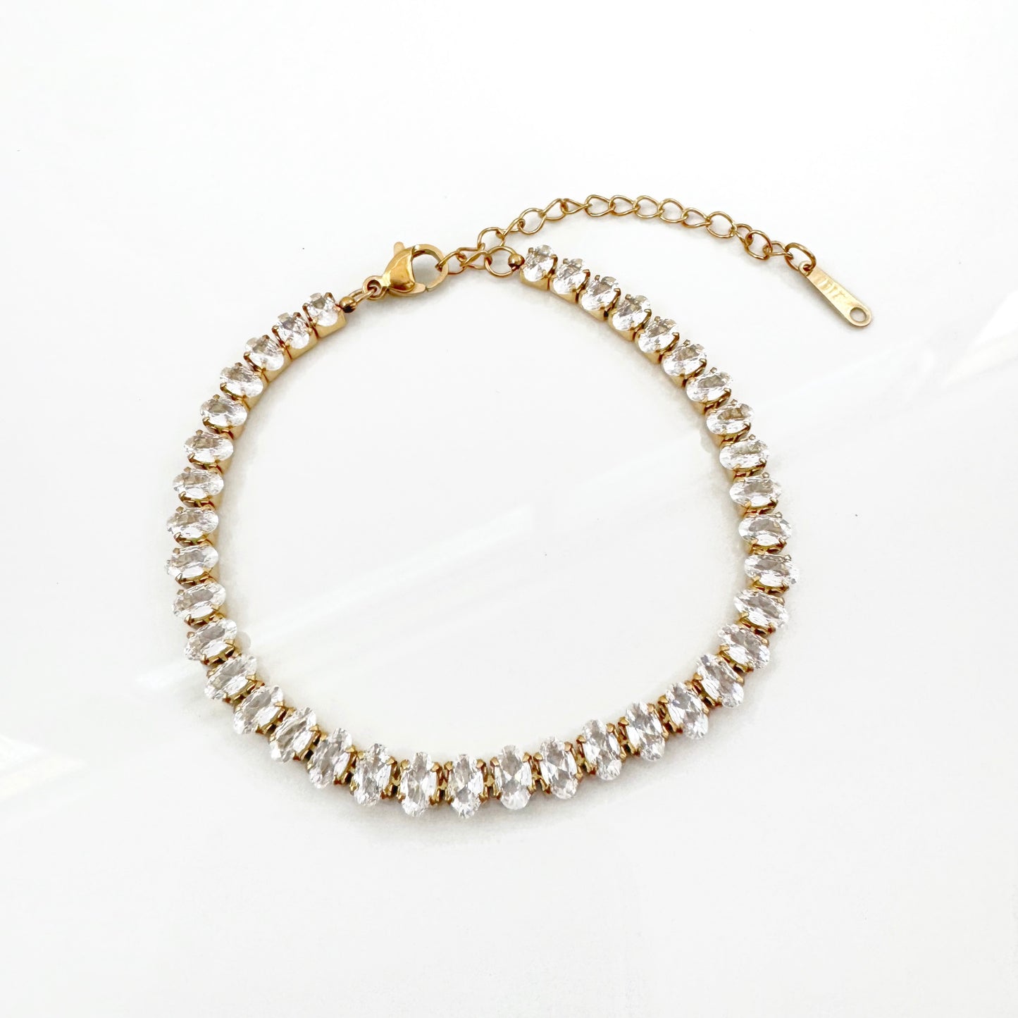 Pulsera Madonna Oval