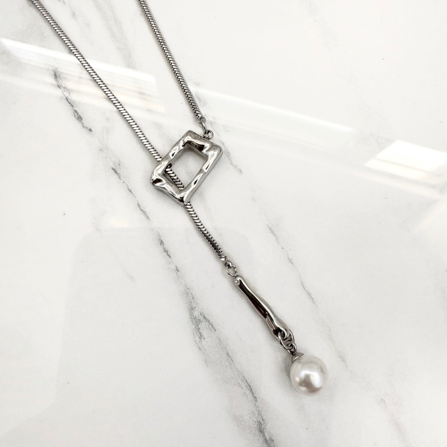 Collar Corbatín Fluir